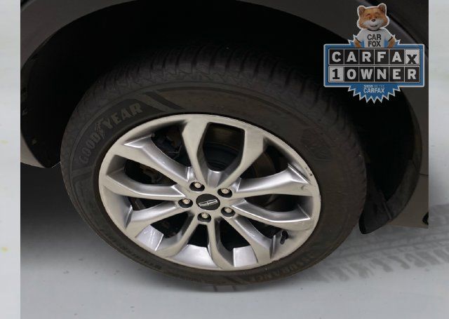 Used 2019 Lincoln MKC Select w/ Select Plus Package AWD/4WD image 17