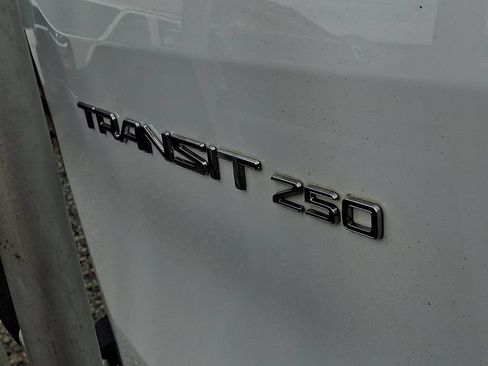Used 2020 Ford Transit 250 Medium Roof AWD w/ Load Area Protection Package image 30