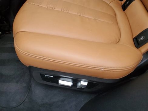 Used 2021 BMW X5 xDrive40i w/ M Sport Package image 33