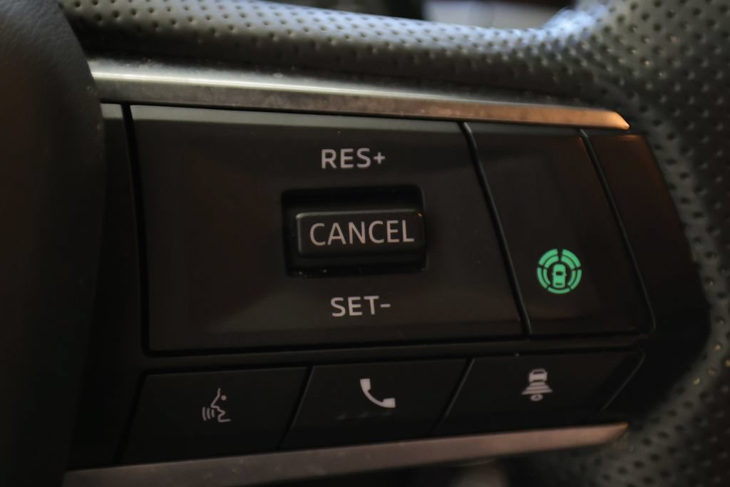 Used 2024 Mitsubishi Outlander SE Black Edition FWD image 29