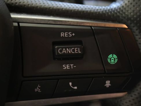 Used 2024 Mitsubishi Outlander SE Black Edition FWD image 29