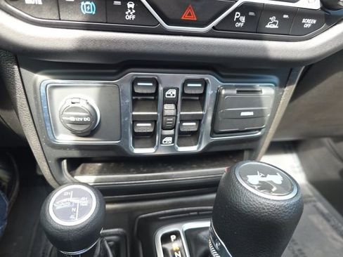 Used 2025 Jeep Wrangler Sahara 4xe w/ Safety Group image 29