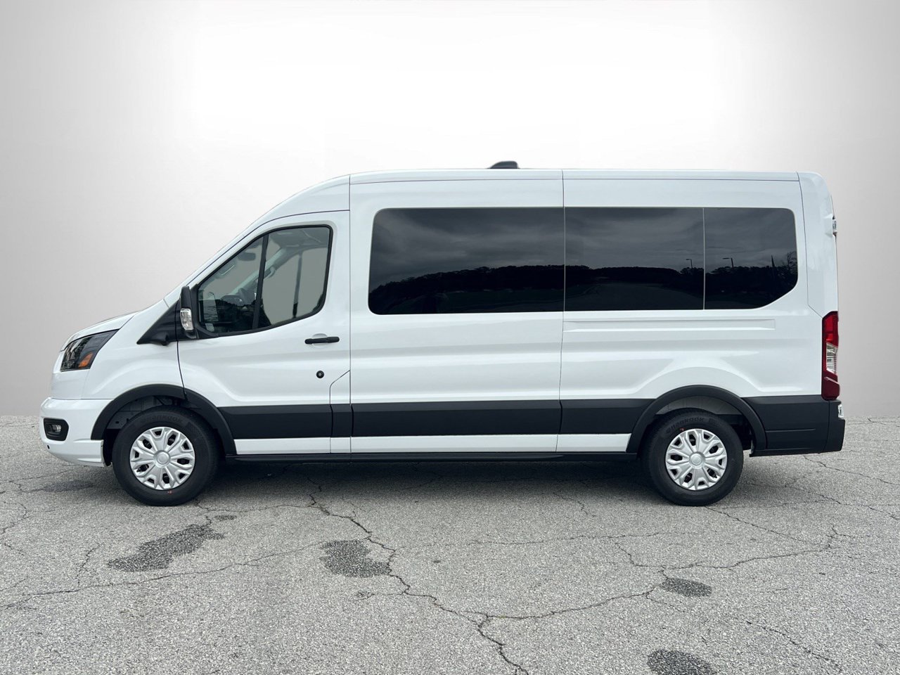 New 2027 Ford Transit 350 XLT RWD image 21