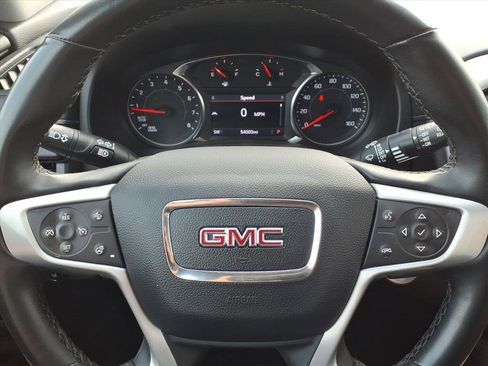 Used 2023 GMC Terrain SLT image 12
