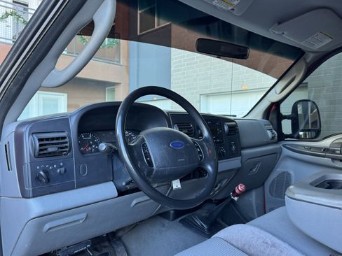 Used 2006 Ford F350 Lariat image 22