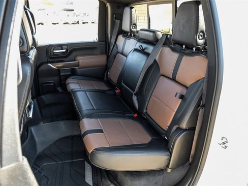 Used 2022 Chevrolet Silverado 2500 High Country w/ Safety Package II image 43