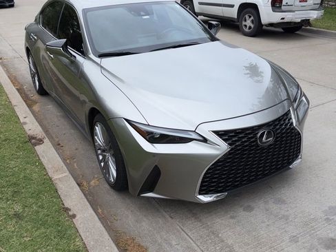 Used 2023 Lexus IS 300 AWD w/ Premium Package image 8