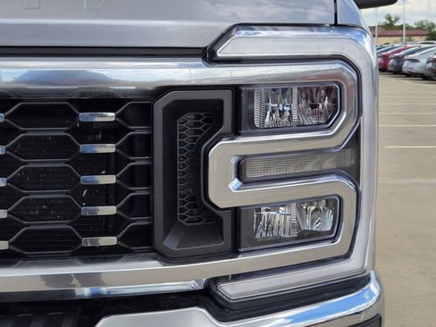 Used 2024 Ford F350 Lariat AWD/4WD image 32