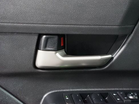 Used 2024 Toyota Tacoma TRD Sport image 34