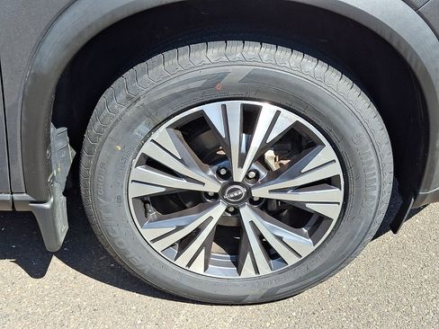 Certified 2023 Nissan Rogue SV w/ SV Premium B Package AWD/4WD image 8