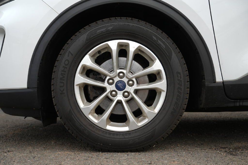 Used 2020 Ford Escape SE FWD image 13