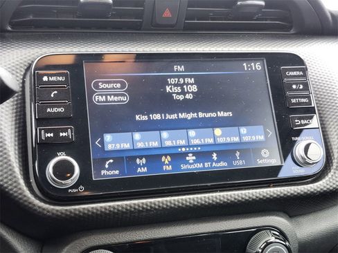 Used 2021 Nissan Kicks SV image 20