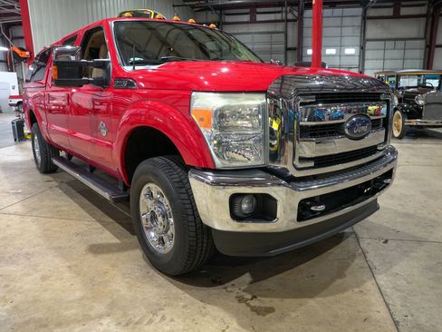 Used 2013 Ford F250 Lariat w/ Chrome Pkg AWD/4WD image 12
