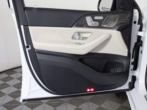 Certified 2026 Mercedes-Benz GLE 450 4MATIC image 11