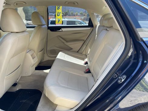 Used 2012 Volkswagen Passat 2.5 SE FWD image 20