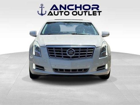 Used 2013 Cadillac XTS Premium FWD image 2