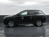 Used 2024 Jeep Compass Latitude image 5