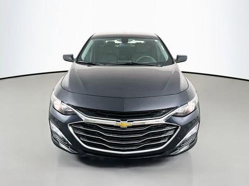 Used 2022 Chevrolet Malibu LT FWD image 2