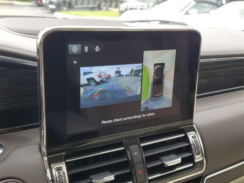 Used 2021 Lincoln Navigator Black Label w/ Cargo Convenience Package image 26