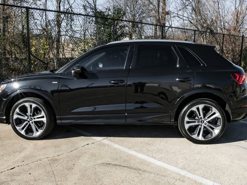 Used 2021 Audi Q3 2.0T Premium Plus w/ Premium Plus Package image 16
