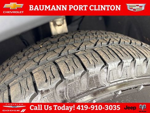 Used 2018 Jeep Grand Cherokee Laredo RWD image 28
