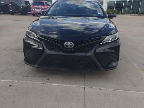 Used 2020 Toyota Camry SE w/ Convenience Package image 1