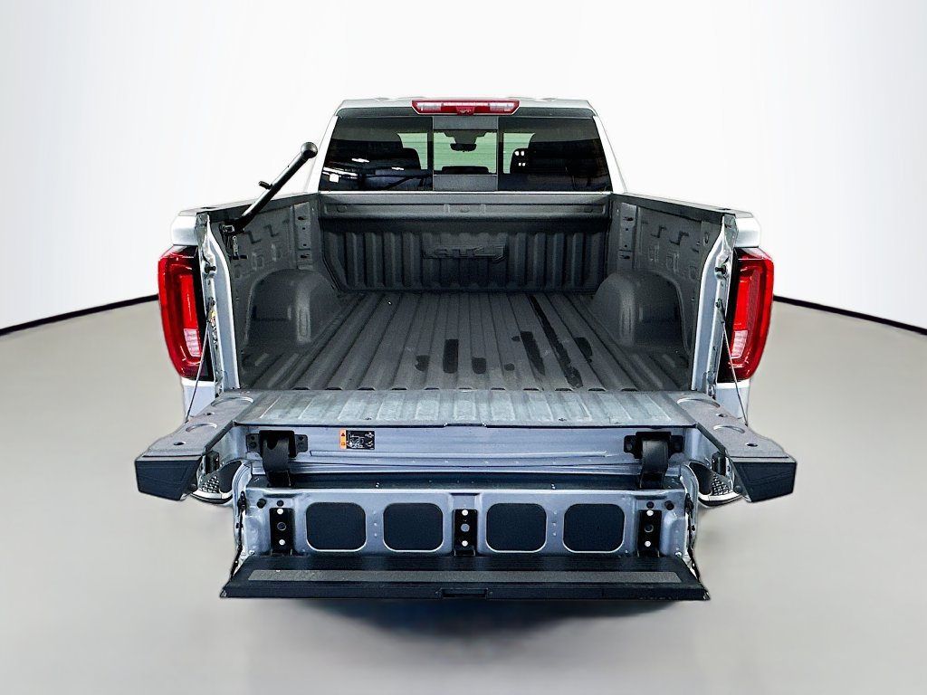 Used 2024 GMC Sierra 1500 AT4 w/ Technology Package AWD/4WD image 29