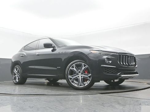 Used 2019 Maserati Levante S GranLusso AWD/4WD image 9