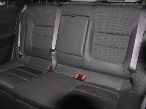 Used 2023 Chevrolet TrailBlazer RS w/ Sun and Liftgate Package AWD/4WD image 17