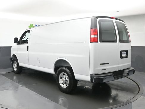 New 2026 Chevrolet Express 2500 w/ Driver Convenience Package RWD image 21