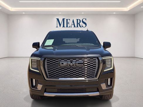 Used 2023 GMC Yukon Denali Ultimate AWD/4WD image 8