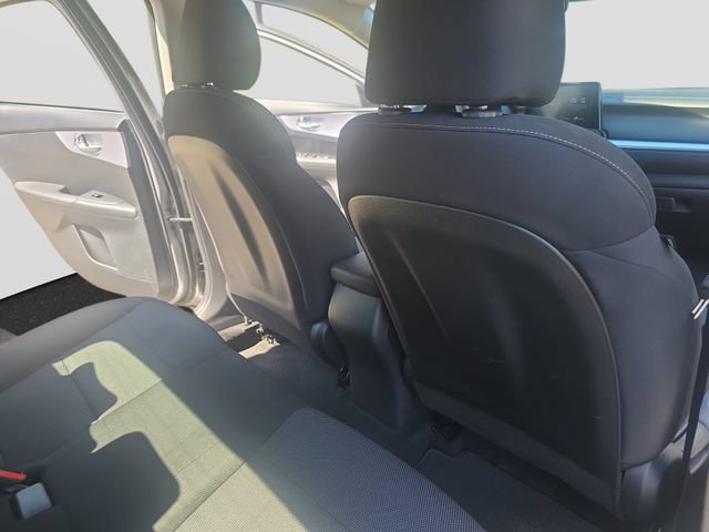 Used 2024 Kia Forte LXS w/ LXS Technology Package FWD image 11