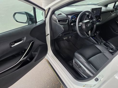 Used 2024 Toyota Corolla XSE FWD image 19