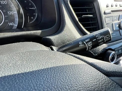 Used 2015 Honda CR-V LX image 16