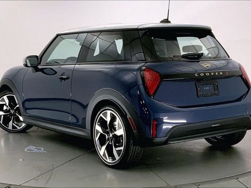 New 2026 MINI Cooper S image 2