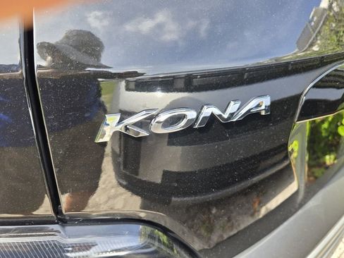 Used 2022 Hyundai Kona SEL w/ Cargo Package FWD image 6