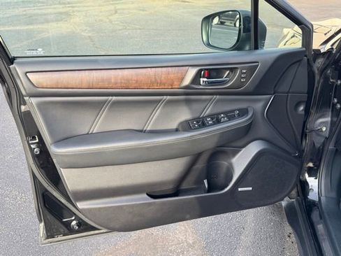 Used 2018 Subaru Outback 2.5i Limited image 13