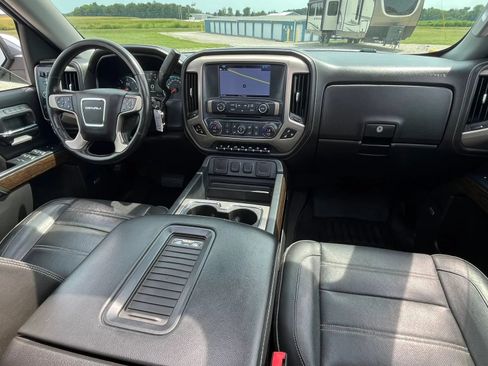 Used 2018 GMC Sierra 1500 Denali w/ Denali Ultimate Package AWD/4WD image 13