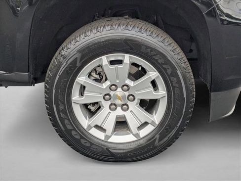 Used 2022 Chevrolet Colorado LT w/ LT Convenience Package image 22