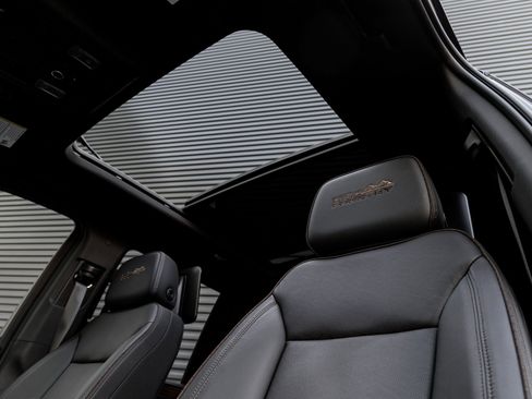 Used 2023 Chevrolet Tahoe High Country w/ Premium Package image 15