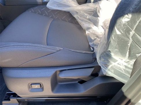 New 2025 Toyota Tacoma SR5 image 7