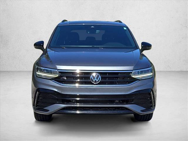Used 2022 Volkswagen Tiguan SE R-Line FWD image 2