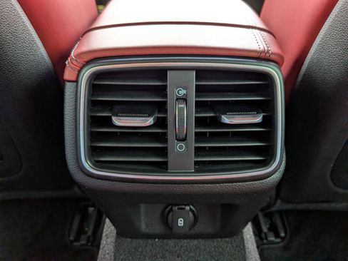 Used 2023 Genesis G70 3.3T w/ Sport Prestige Package image 28