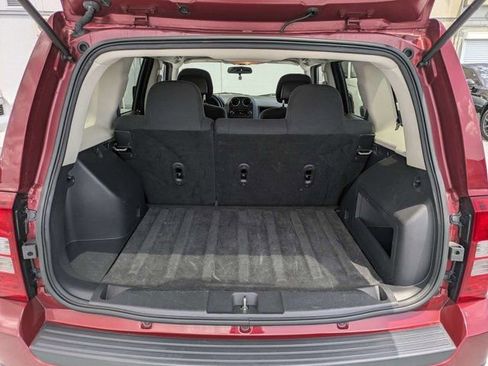Used 2015 Jeep Patriot Sport w/ Power Value Group AWD/4WD image 12