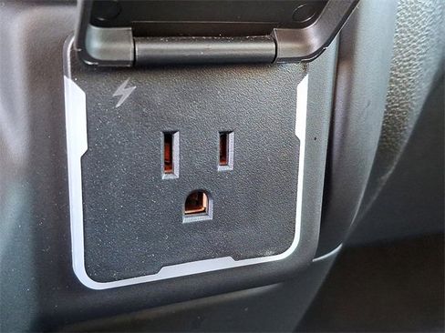 Certified 2024 GMC Sierra 1500 Pro w/ Pro Value Package image 26