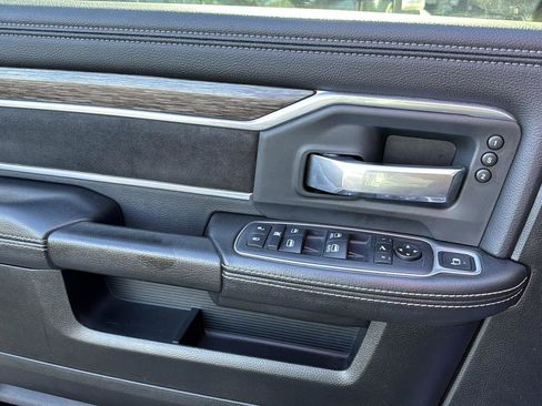 Used 2020 RAM 2500 Laramie image 12