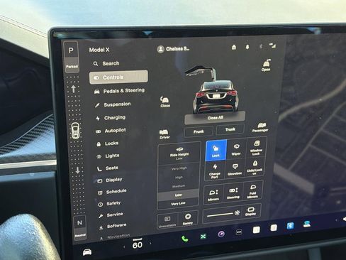 Used 2022 Tesla Model X Plaid image 17