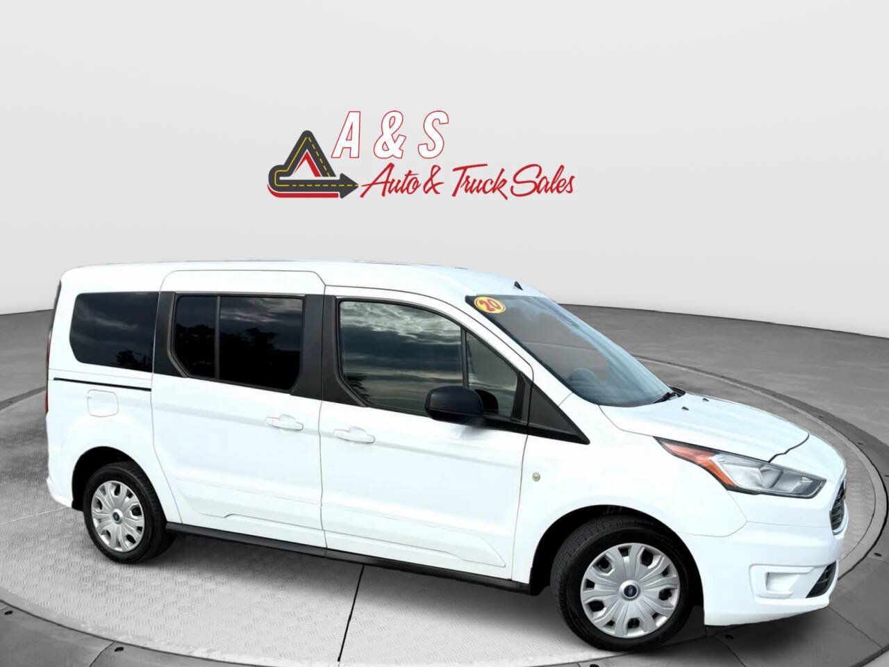 Used 2020 Ford Transit Connect XLT FWD image 1