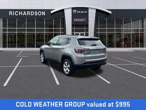 Used 2020 Jeep Compass Latitude w/ Cold Weather Group AWD/4WD image 3