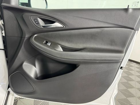 Used 2023 Buick Encore GX Select w/ Sport Touring Package image 40